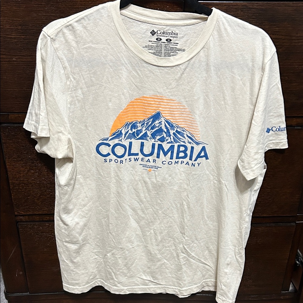 Columbia Men's Off-White Mountain Graphic Tee